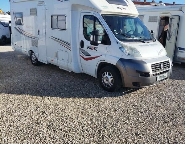 PILOTE P 716 AVENTURA complet